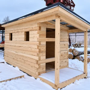 Сруб бани из бруса 2×4 м с террасой 1×1.8 м
